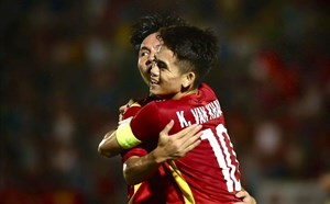 Sukiman Azmy sepak bola vietnam 